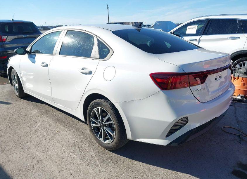 Photo 3 of 2023 Kia Forte LXS (VIN 3KPF24AD3PE539081)