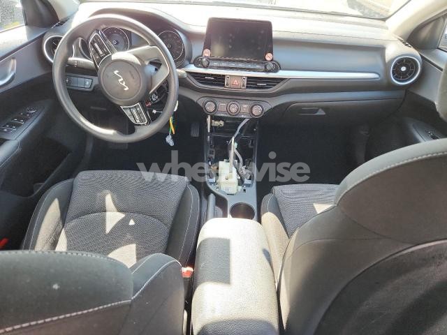 Photo 4 of 2023 KIA FORTE LX (VIN 3KPF24AD3PE598597)