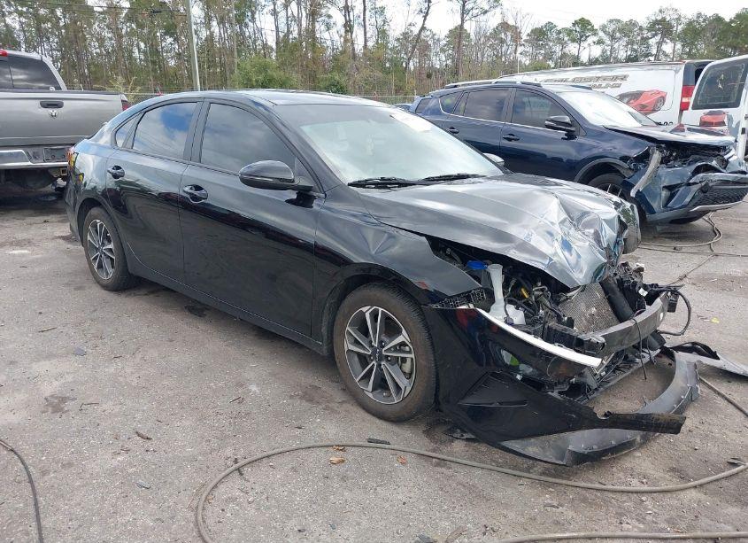 2023 Kia Forte LXS (VIN 3KPF24AD3PE630643) main photo