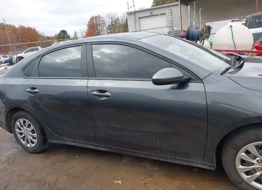 Photo 13 of 2023 Kia Forte LX (VIN 3KPF24AD3PE685402)