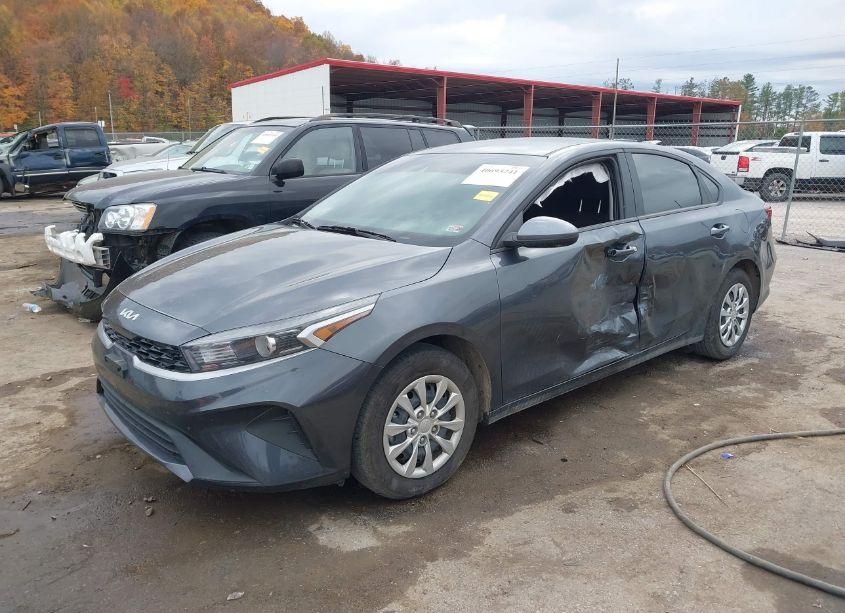 Photo 2 of 2023 Kia Forte LX (VIN 3KPF24AD3PE685402)