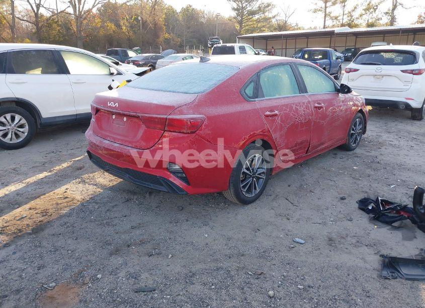 Photo 4 of 2024 Kia Forte LXS (VIN 3KPF24AD3RE704274)