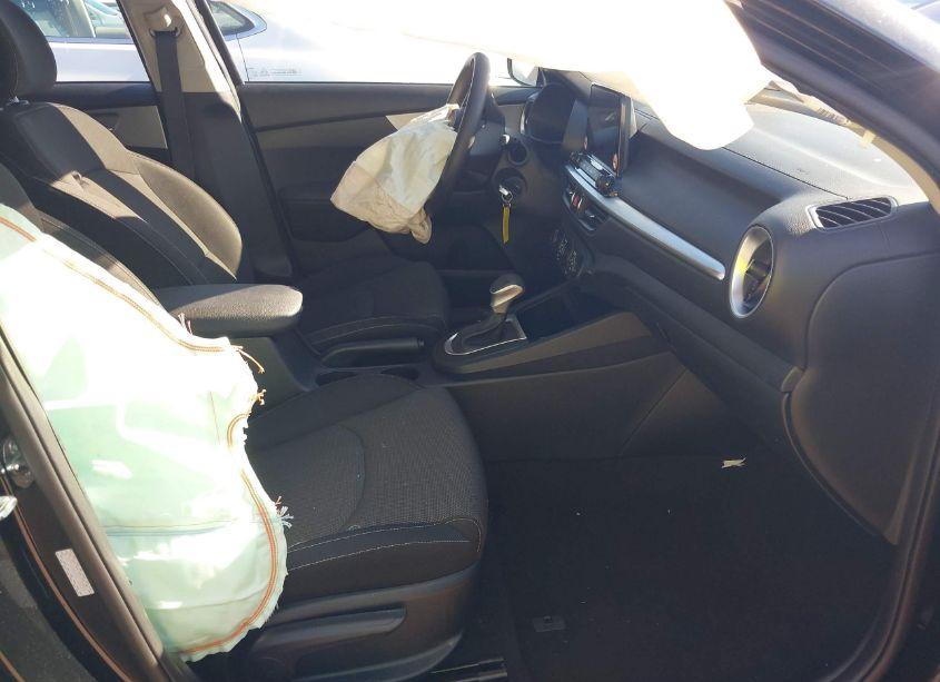 Photo 5 of 2024 Kia Forte LXS (VIN 3KPF24AD3RE708938)