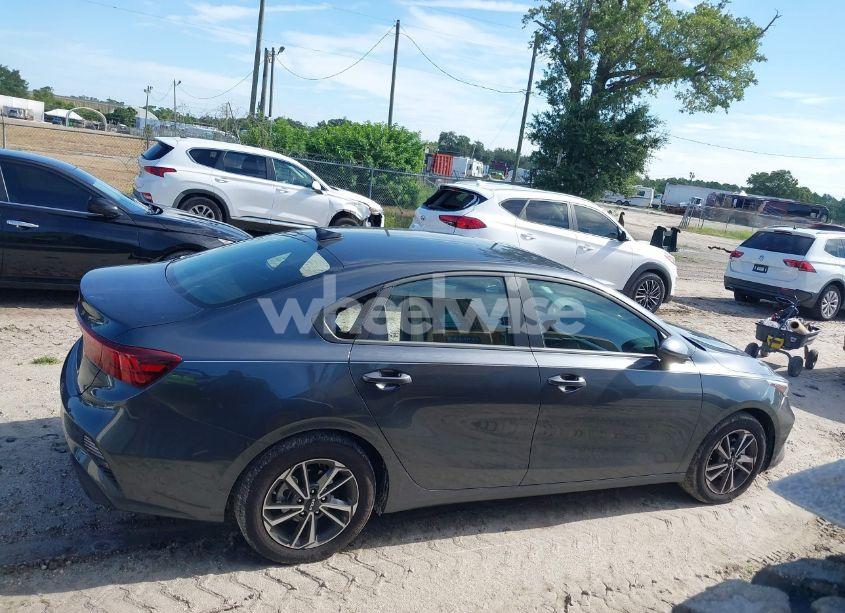 Photo 13 of 2024 Kia Forte LXS (VIN 3KPF24AD3RE729465)