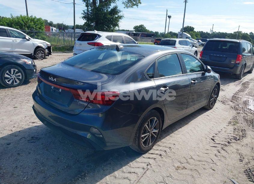 Photo 4 of 2024 Kia Forte LXS (VIN 3KPF24AD3RE729465)