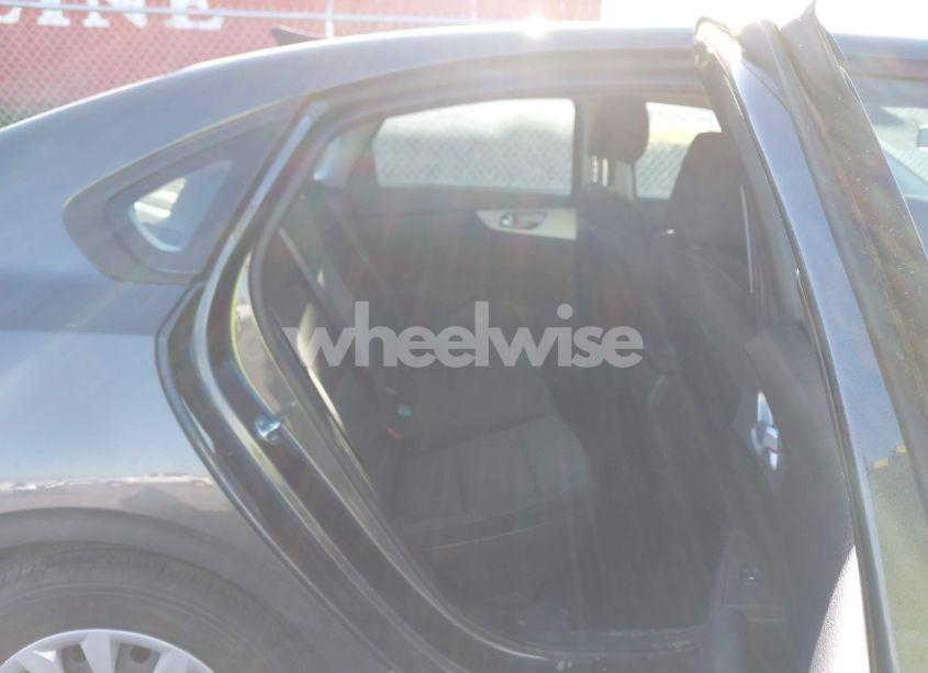 Photo 8 of 2024 Kia Forte LX (VIN 3KPF24AD3RE753085)