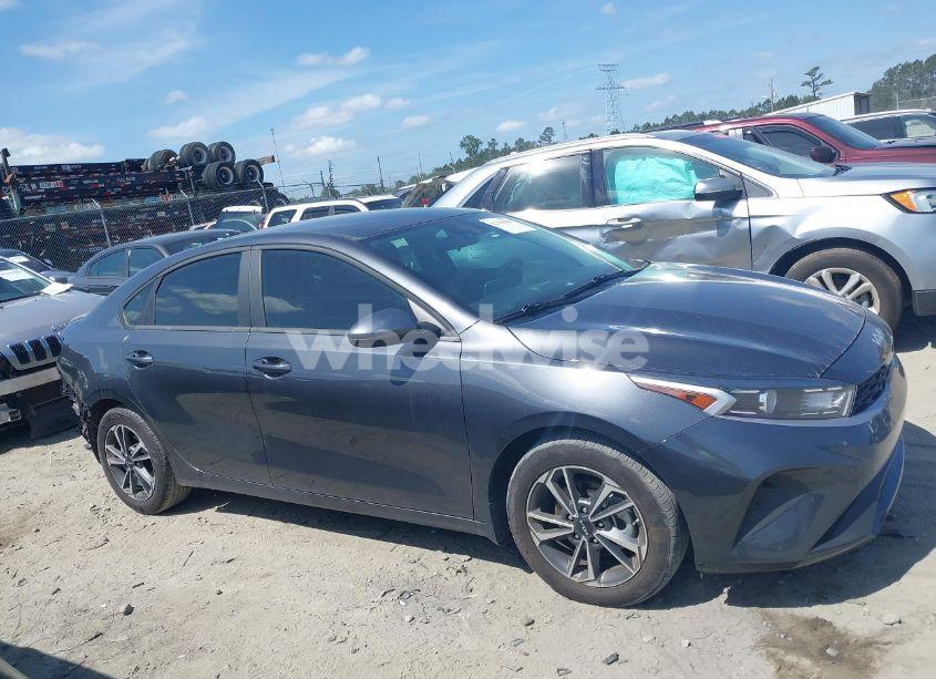 Photo 13 of 2024 Kia Forte LXS (VIN 3KPF24AD3RE757105)