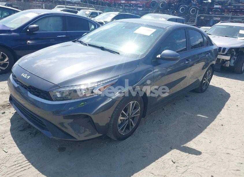 Photo 2 of 2024 Kia Forte LXS (VIN 3KPF24AD3RE757105)