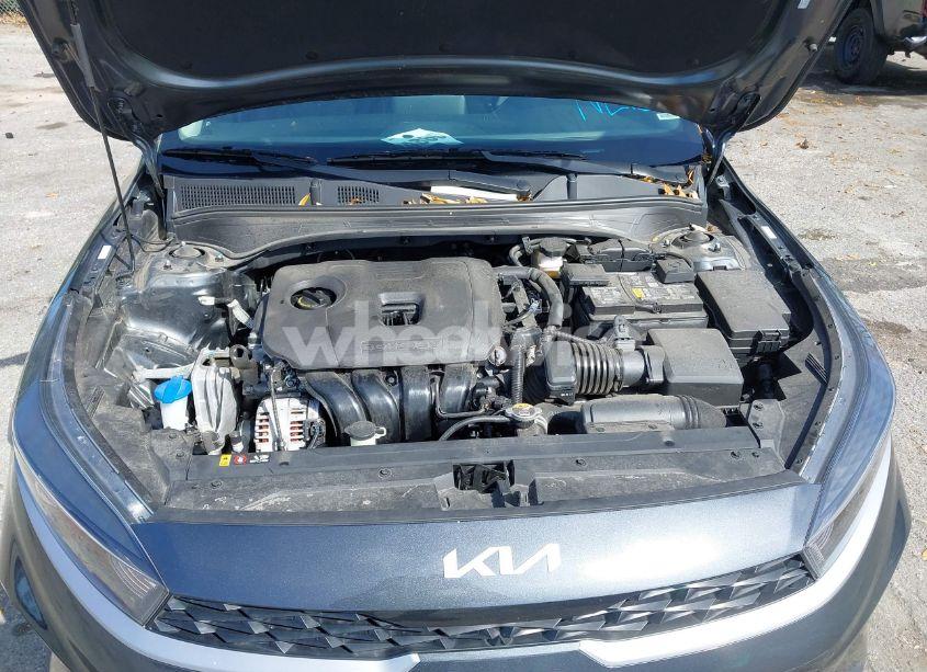 Photo 10 of 2024 Kia Forte LXS (VIN 3KPF24AD3RE770503)