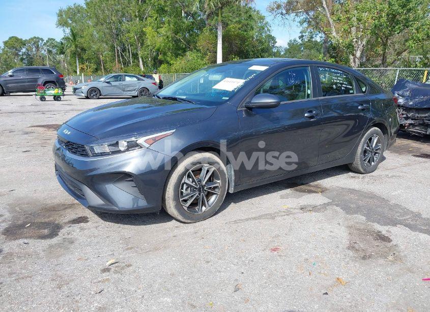 Photo 2 of 2024 Kia Forte LXS (VIN 3KPF24AD3RE770503)