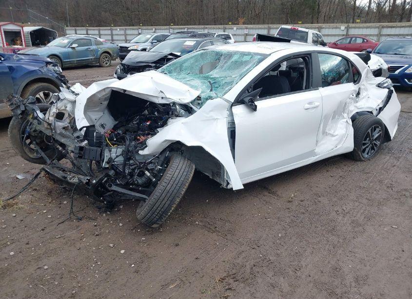 Photo 2 of 2024 Kia Forte LXS (VIN 3KPF24AD3RE781906)