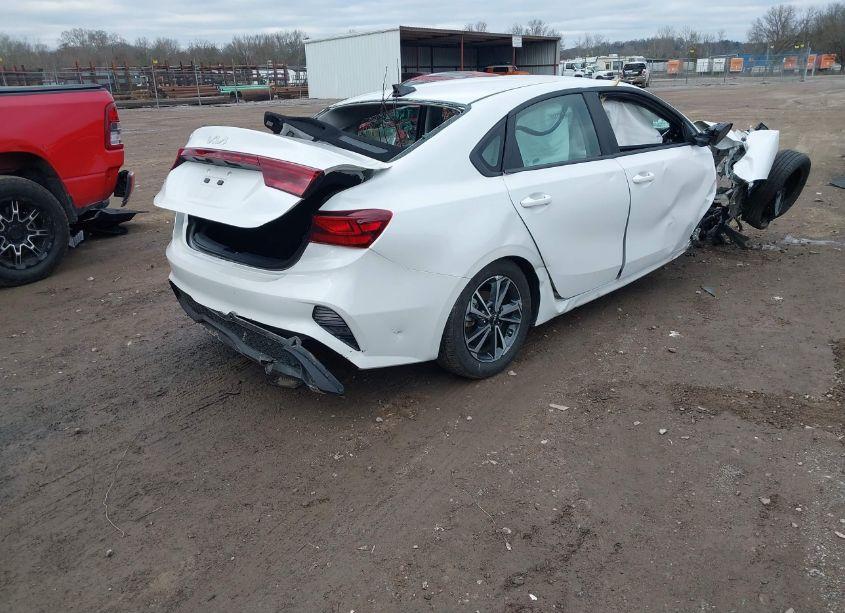 Photo 4 of 2024 Kia Forte LXS (VIN 3KPF24AD3RE781906)