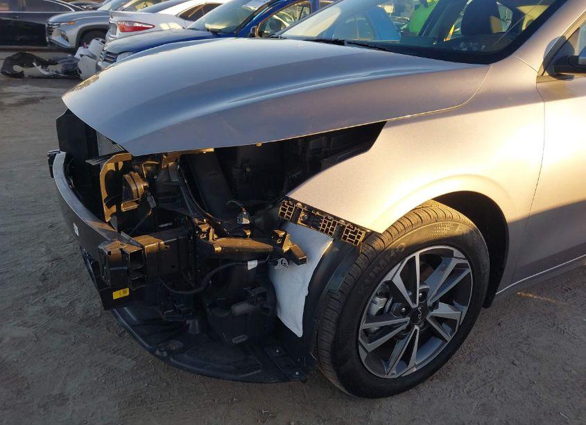 Photo 18 of 2024 Kia Forte LXS (VIN 3KPF24AD3RE786068)