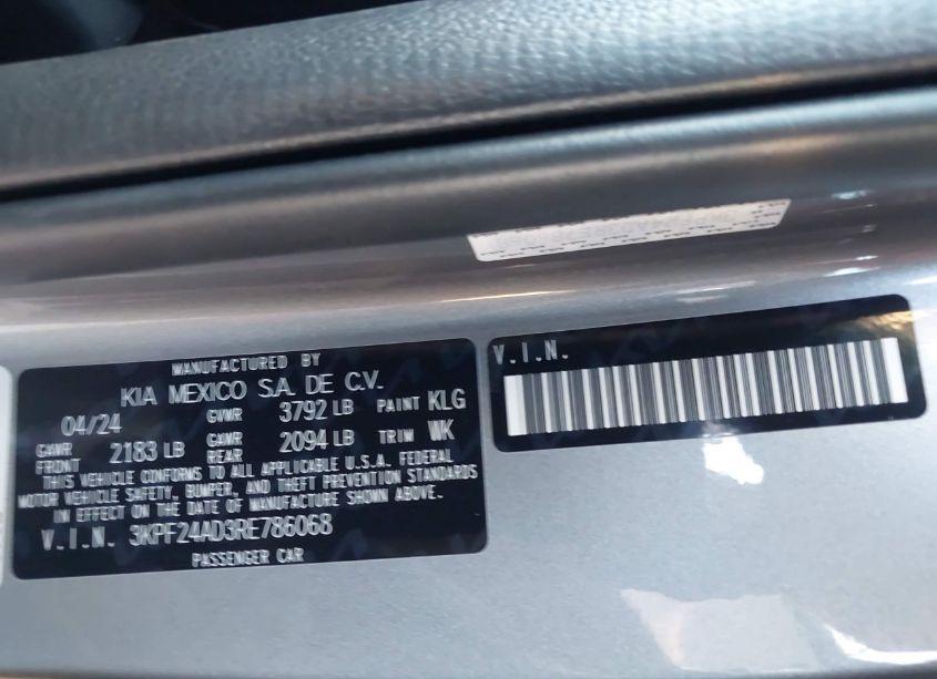 Photo 9 of 2024 Kia Forte LXS (VIN 3KPF24AD3RE786068)