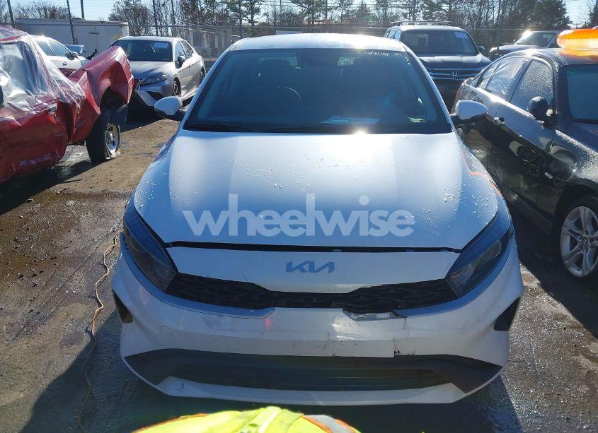 Photo 12 of 2024 Kia Forte LXS (VIN 3KPF24AD3RE793599)