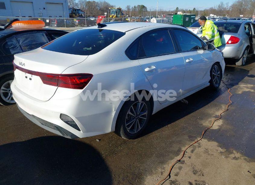 Photo 4 of 2024 Kia Forte LXS (VIN 3KPF24AD3RE793599)