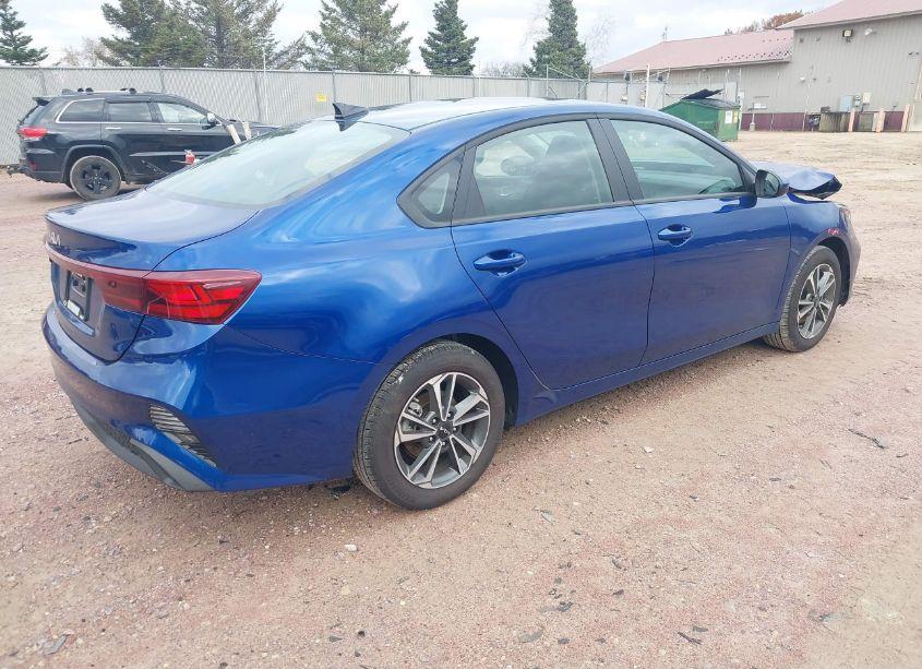 Photo 4 of 2024 Kia Forte LXS (VIN 3KPF24AD3RE794106)