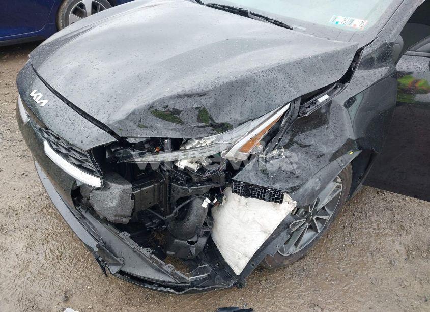 Photo 6 of 2024 Kia Forte LXS (VIN 3KPF24AD3RE804925)