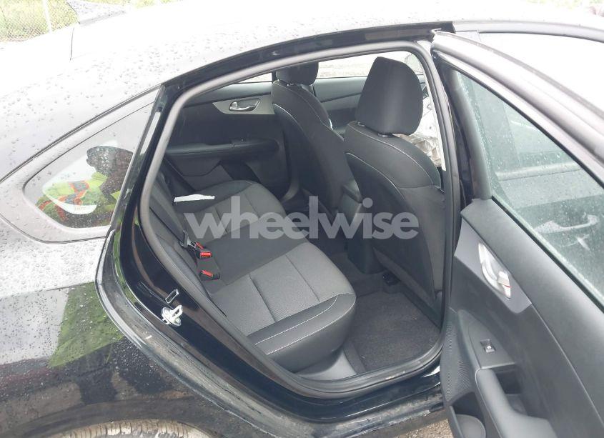 Photo 8 of 2024 Kia Forte LXS (VIN 3KPF24AD3RE804925)