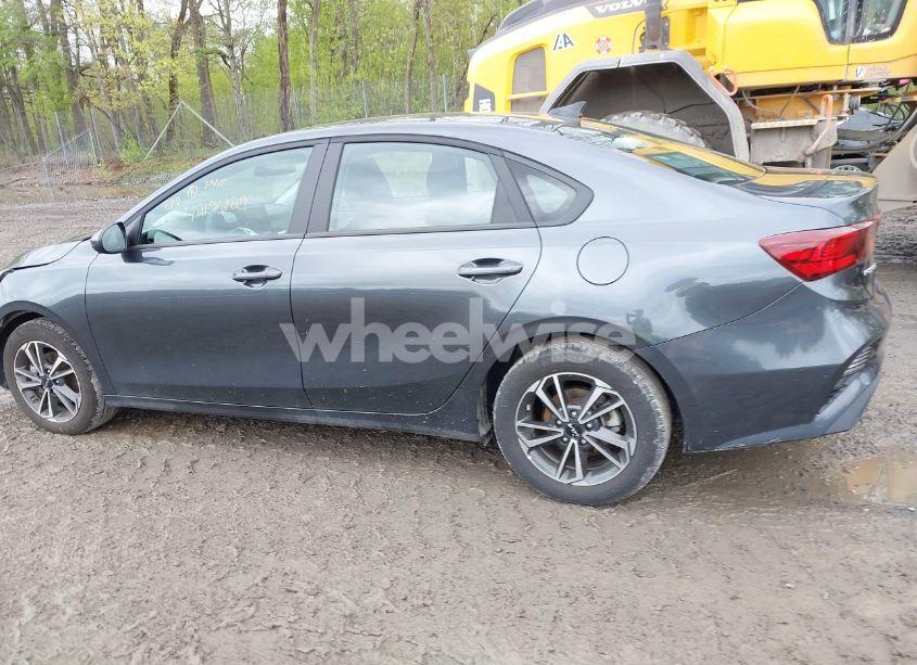 Photo 14 of 2024 Kia Forte LXS (VIN 3KPF24AD3RE806366)