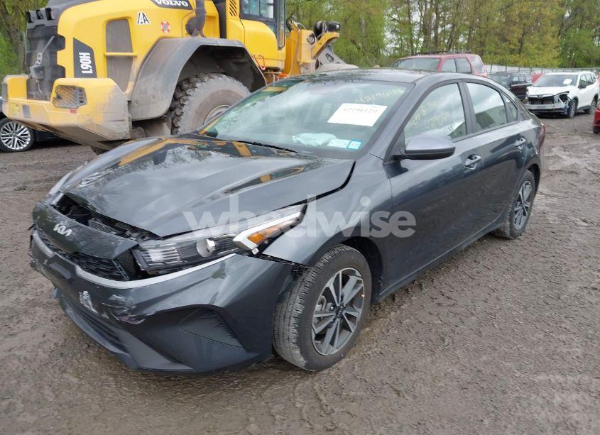 Photo 2 of 2024 Kia Forte LXS (VIN 3KPF24AD3RE806366)