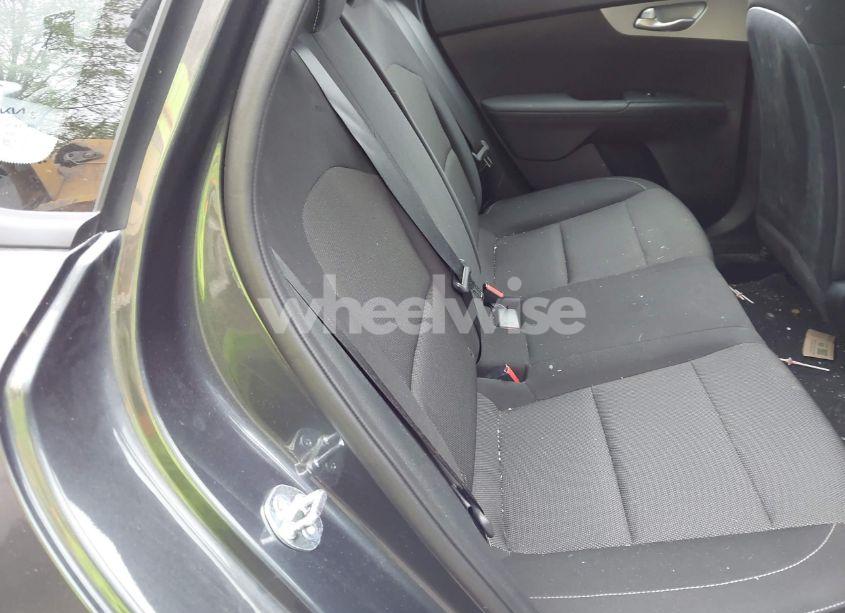 Photo 8 of 2024 Kia Forte LXS (VIN 3KPF24AD3RE806366)