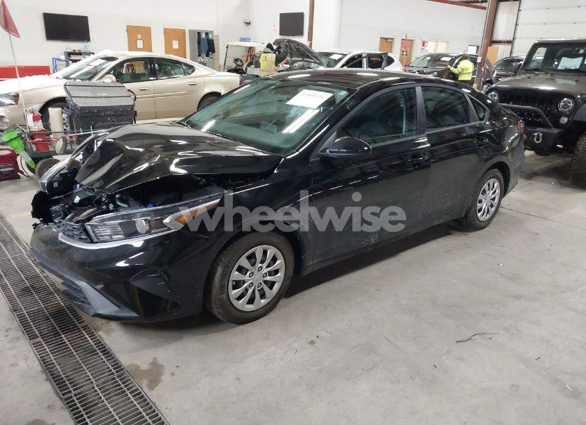 Photo 2 of 2024 Kia Forte LX (VIN 3KPF24AD3RE812233)