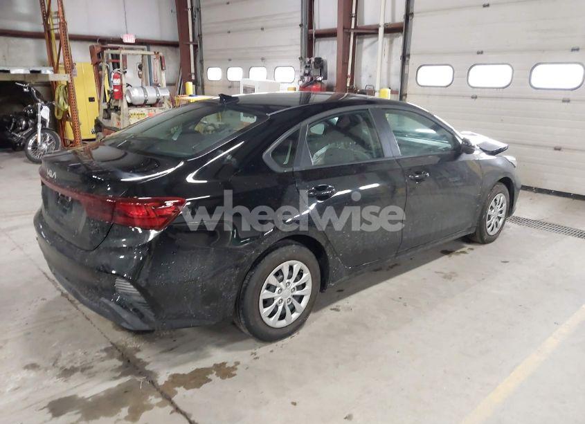 Photo 4 of 2024 Kia Forte LX (VIN 3KPF24AD3RE812233)