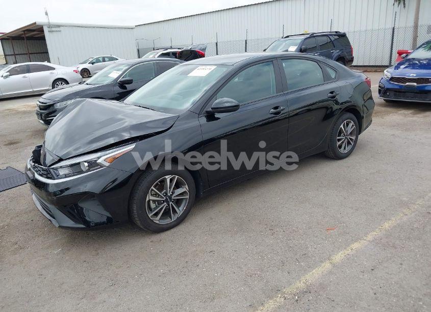 Photo 2 of 2024 Kia Forte LXS (VIN 3KPF24AD3RE817366)