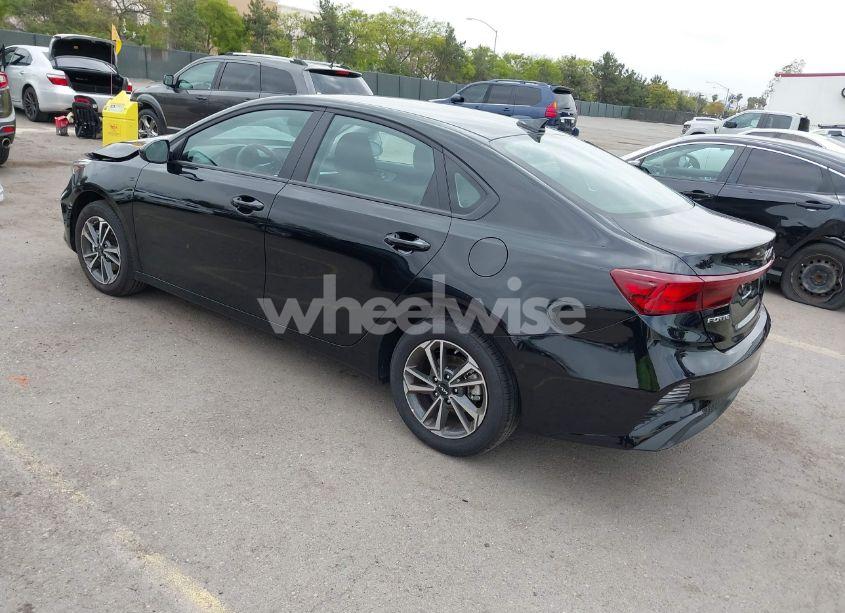 Photo 3 of 2024 Kia Forte LXS (VIN 3KPF24AD3RE817366)
