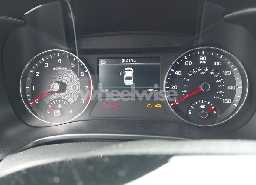 Photo 7 of 2024 Kia Forte LXS (VIN 3KPF24AD3RE817366)