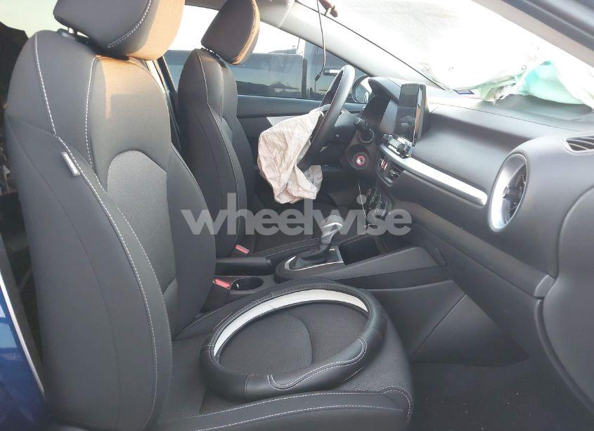 Photo 5 of 2024 Kia Forte LXS (VIN 3KPF24AD3RE825399)