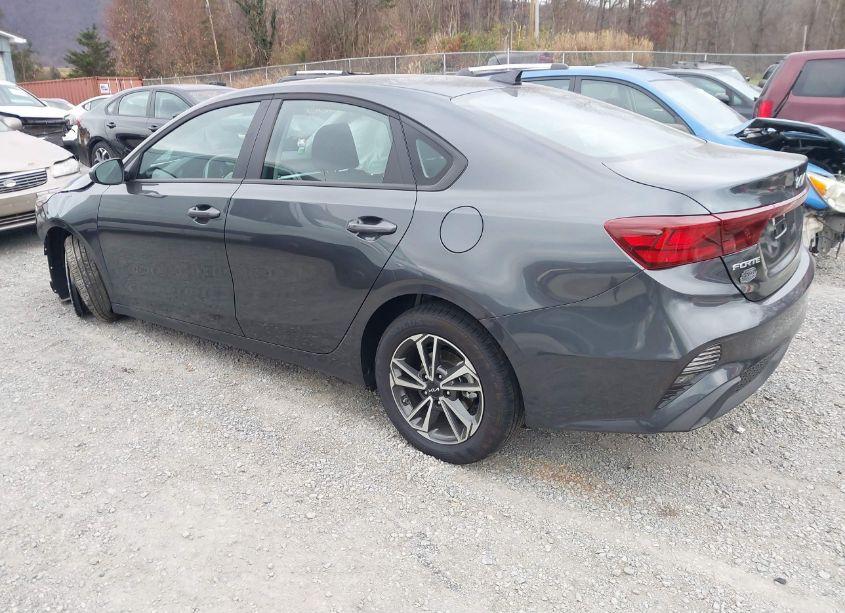 Photo 3 of 2024 Kia Forte LXS (VIN 3KPF24AD3RE835835)