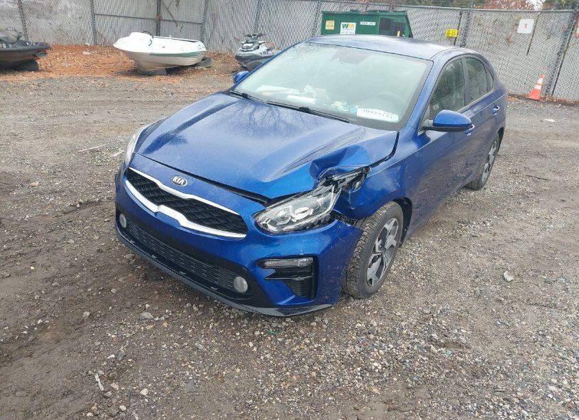 Photo 2 of 2019 Kia Forte LXS (VIN 3KPF24AD4KE005998)