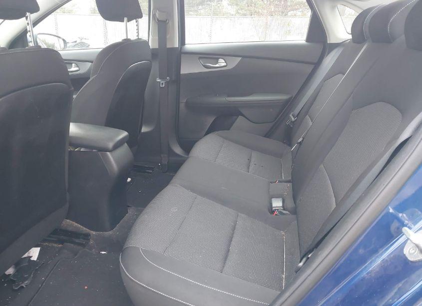 Photo 8 of 2019 Kia Forte LXS (VIN 3KPF24AD4KE005998)