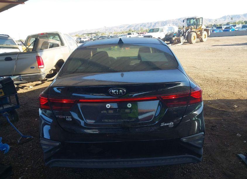 Photo 16 of 2019 Kia Forte FE (VIN 3KPF24AD4KE010070)