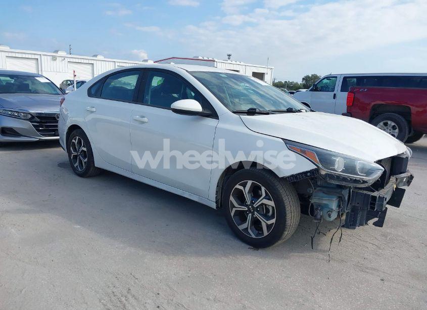 2019 Kia Forte LXS (VIN 3KPF24AD4KE010277) main photo