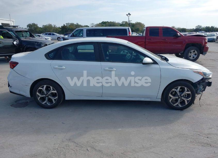 Photo 14 of 2019 Kia Forte LXS (VIN 3KPF24AD4KE010277)