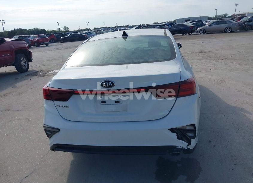 Photo 17 of 2019 Kia Forte LXS (VIN 3KPF24AD4KE010277)