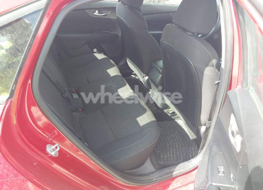 Photo 8 of 2019 Kia Forte LXS (VIN 3KPF24AD4KE011462)