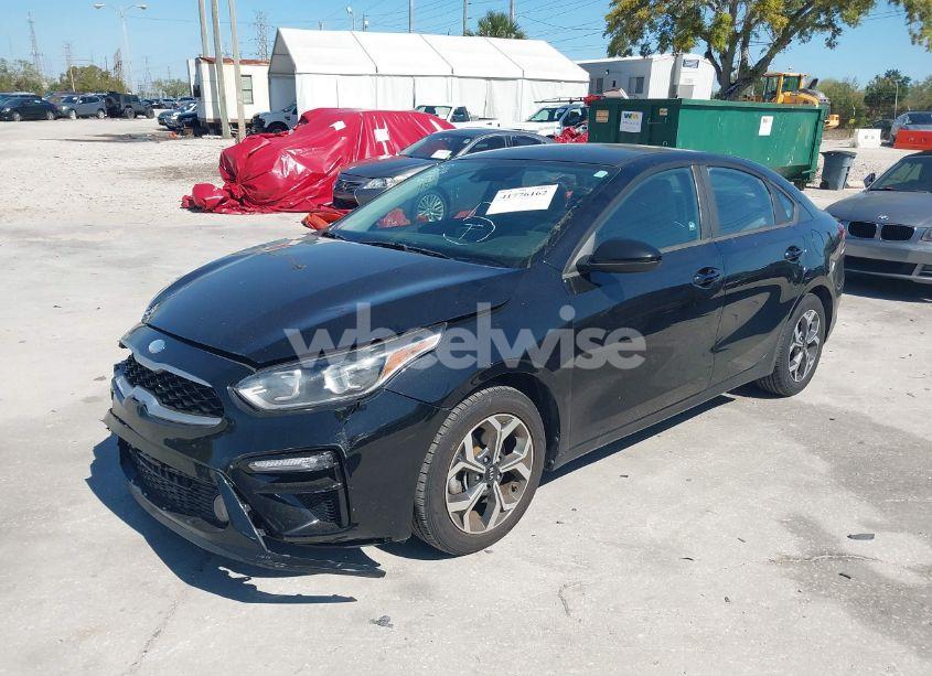 Photo 2 of 2019 Kia Forte LXS (VIN 3KPF24AD4KE023191)