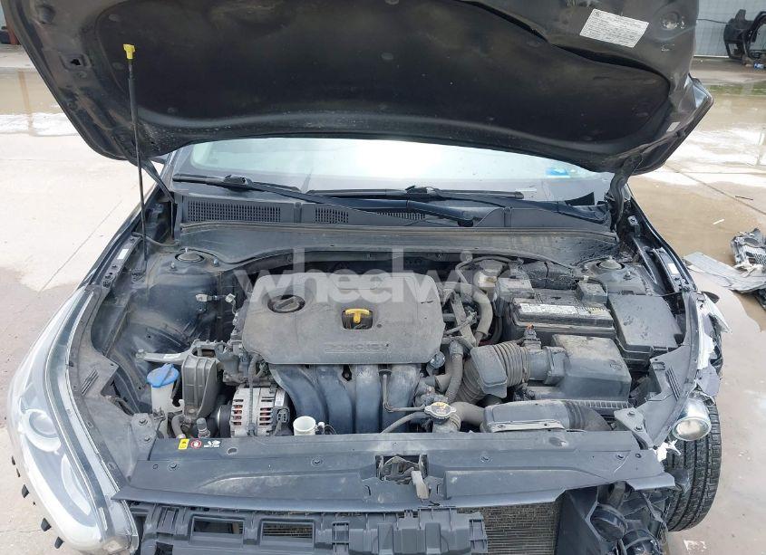 Photo 10 of 2019 Kia Forte LXS (VIN 3KPF24AD4KE052030)