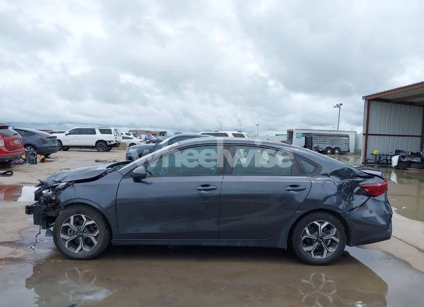 Photo 14 of 2019 Kia Forte LXS (VIN 3KPF24AD4KE052030)