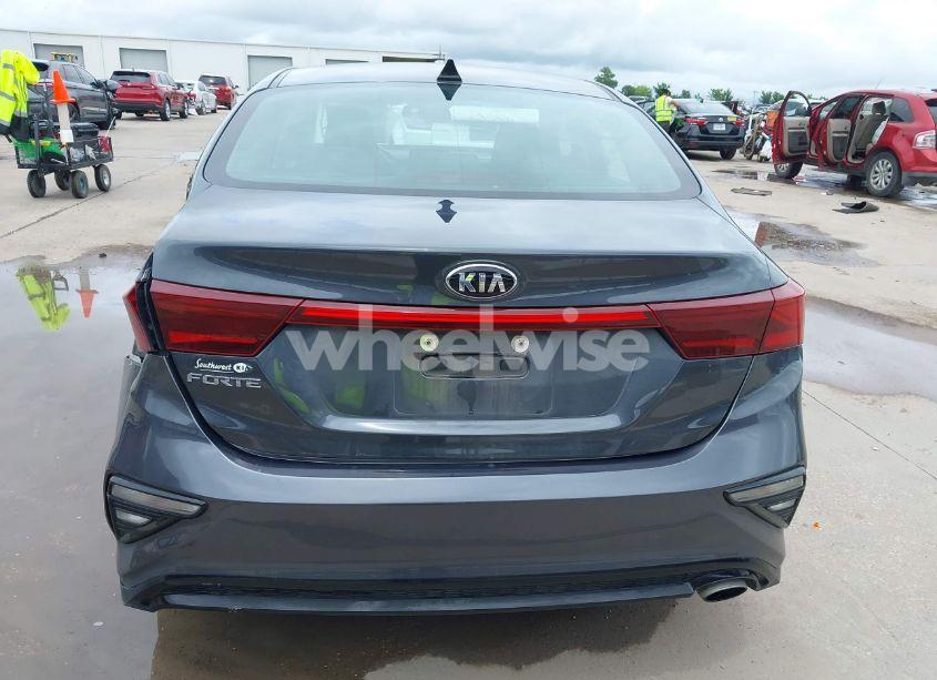 Photo 16 of 2019 Kia Forte LXS (VIN 3KPF24AD4KE052030)