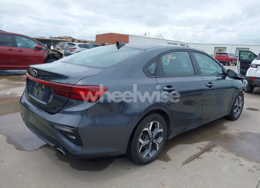 Photo 4 of 2019 Kia Forte LXS (VIN 3KPF24AD4KE052030)