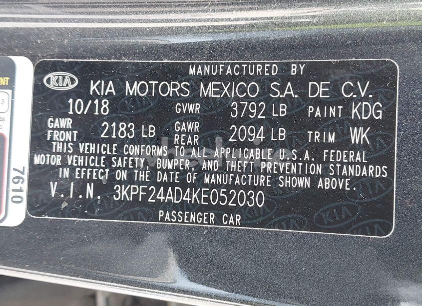 Photo 9 of 2019 Kia Forte LXS (VIN 3KPF24AD4KE052030)