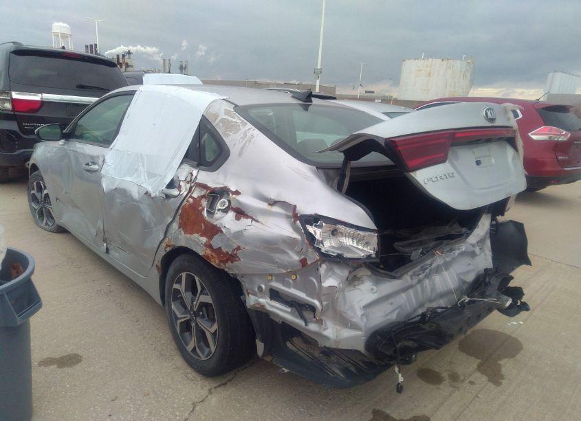 Photo 6 of 2019 Kia Forte LXS (VIN 3KPF24AD4KE063397)