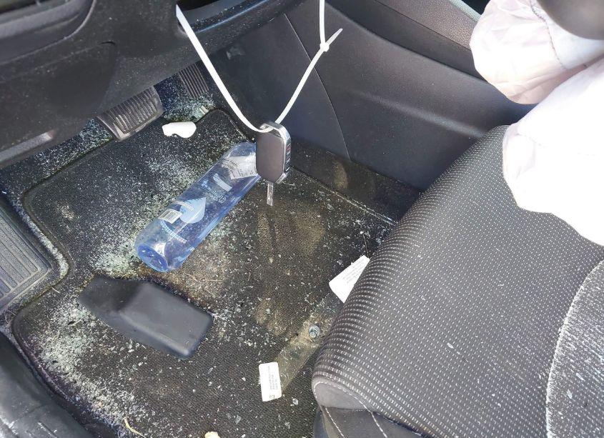 Photo 11 of 2019 Kia Forte FE (VIN 3KPF24AD4KE072486)