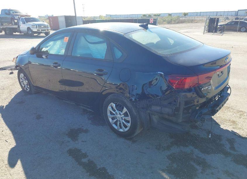 Photo 3 of 2019 Kia Forte FE (VIN 3KPF24AD4KE072486)