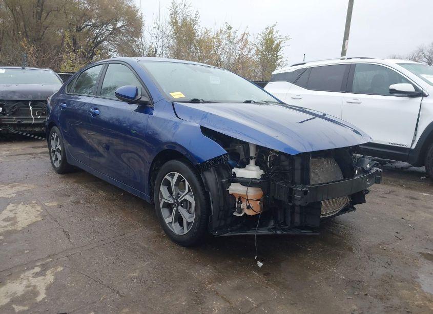 2019 Kia Forte LXS (VIN 3KPF24AD4KE074996) main photo